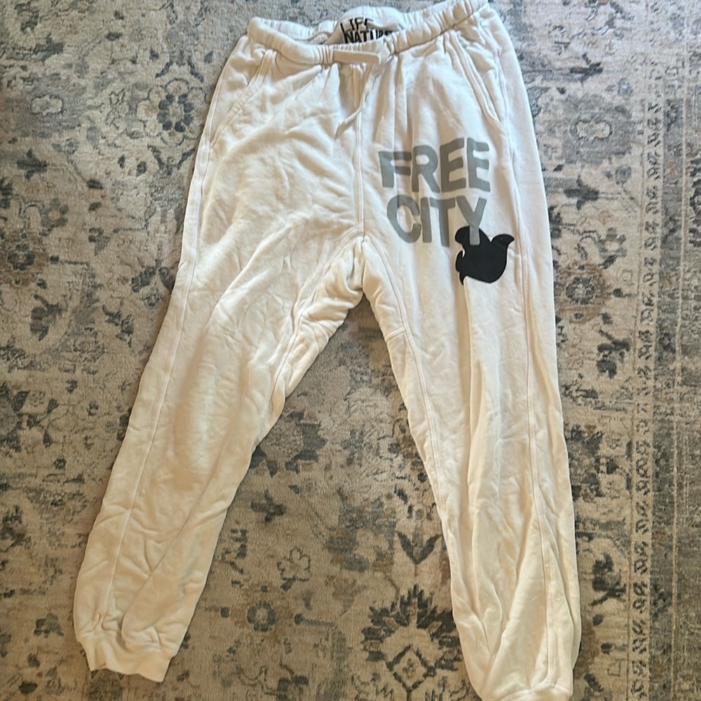 Free City Joggers / Sweats